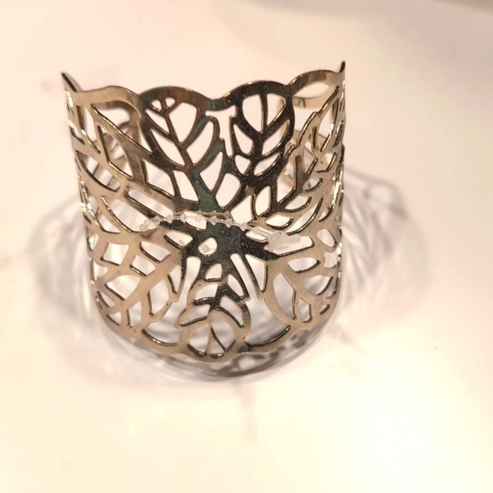 Style Retro Leaves Alloy Gold Plating Women's Bangle Wide